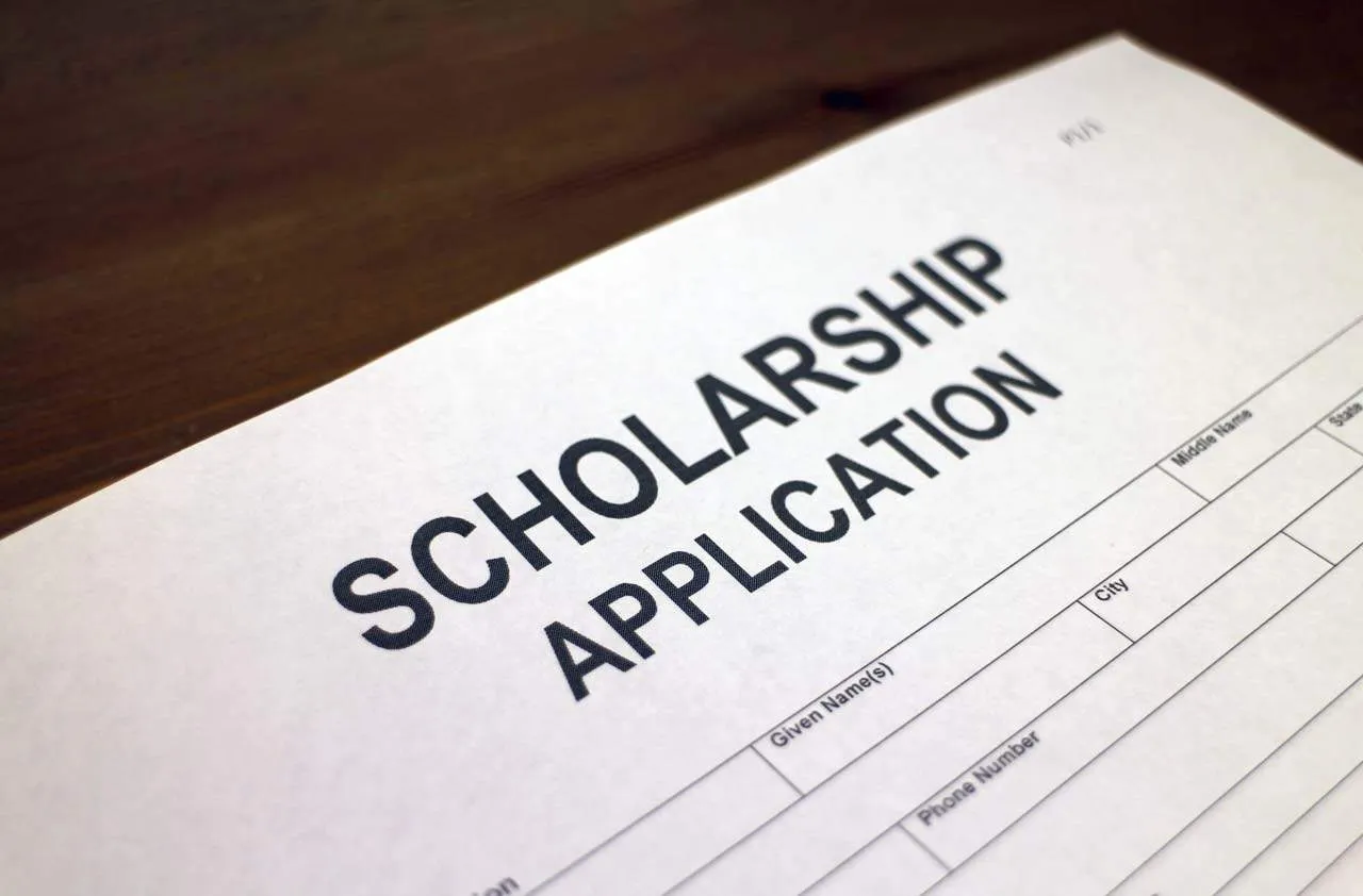 What Are Some Scholarship Application Tips?